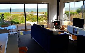Coorong Waterfront Retreat